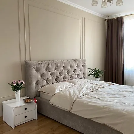 Luxury Apartment Near Metro Station Osokorky Kyiv Exterior photo