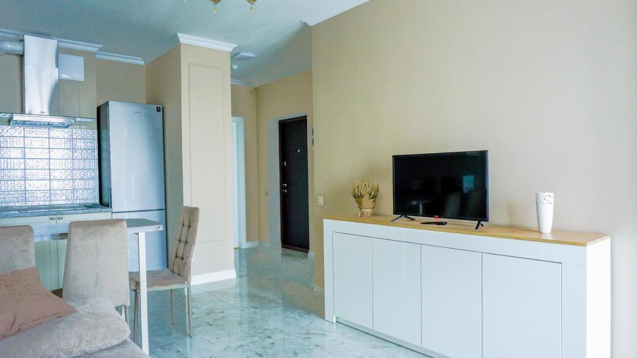 Apartment Luxury Near Metro Station Osokorky Kyiv